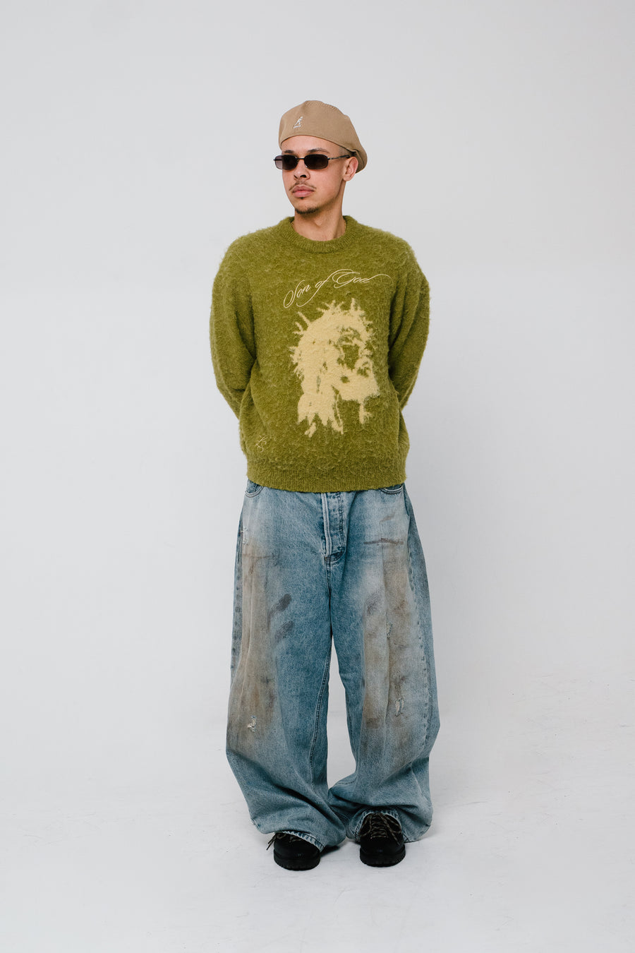 SON OF GOD Mohair Pullover Moosgrün Vorderansicht